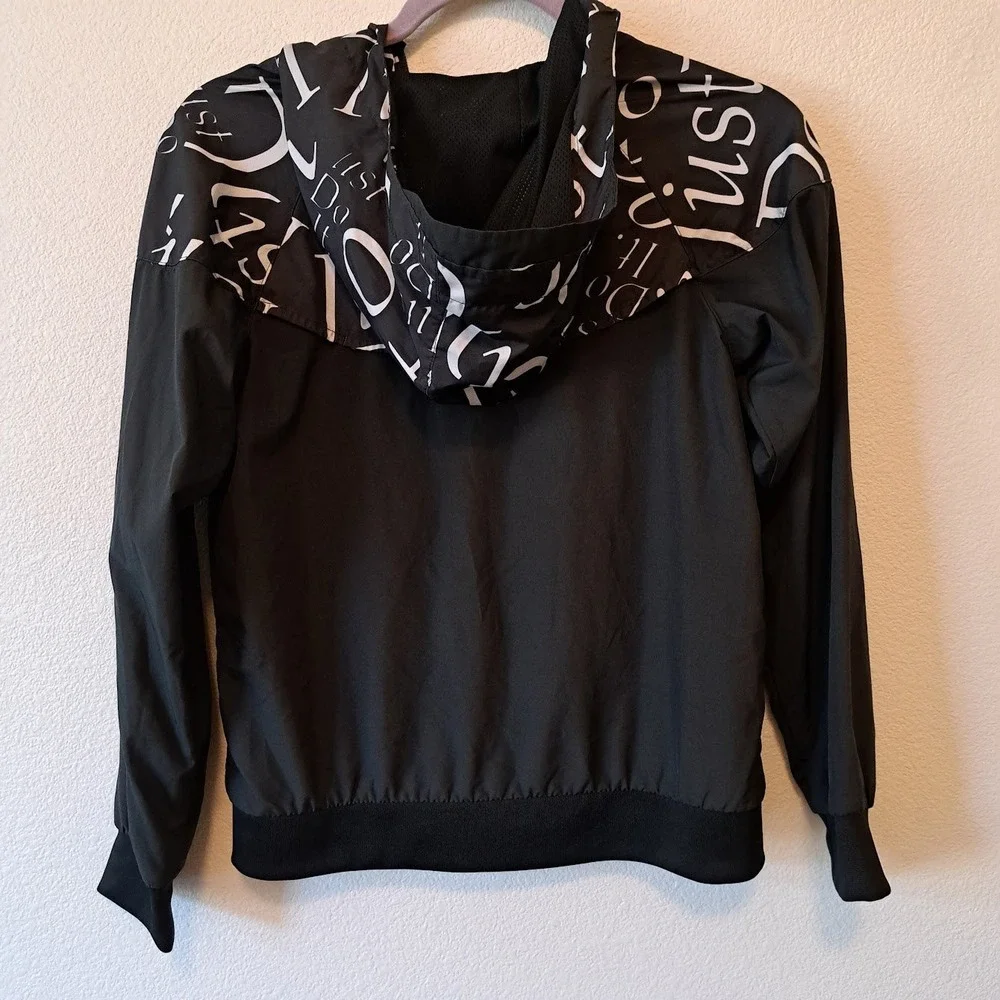 Nike Kids Windrunner Jacket Black Just Do It Graphic Hooded Windbreaker Medium